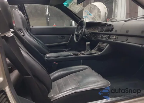 1986 Porsche 944 z USA, uszkodzony, nr VIN WP0AA0953GN154795